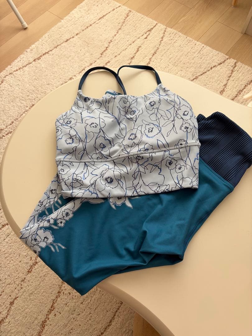 ドローイングフラワーセパレートタンクトップ レギンス Sサイズ