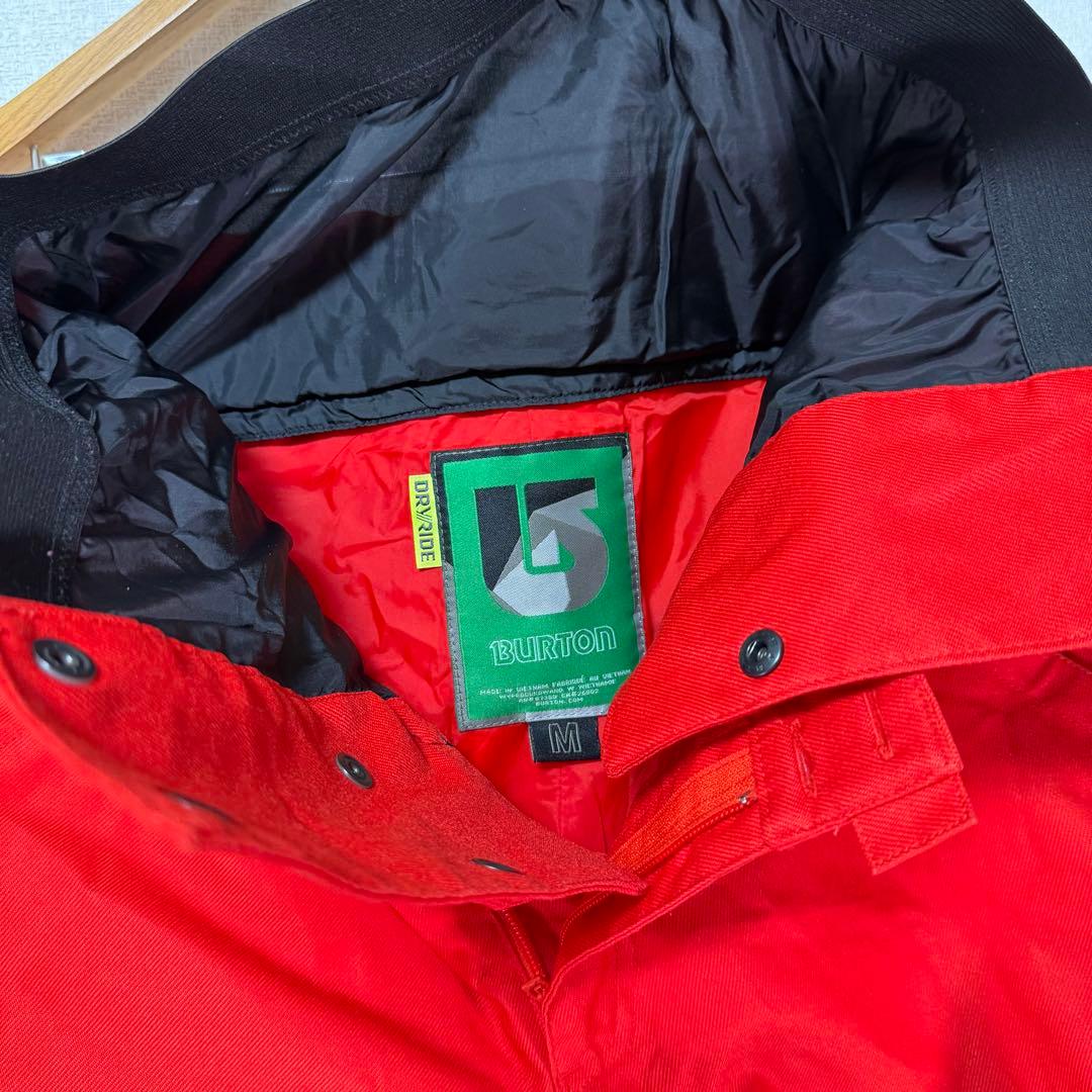 【スノボ】BURTON スノボウェア 上下セットMサイズ　レディース
