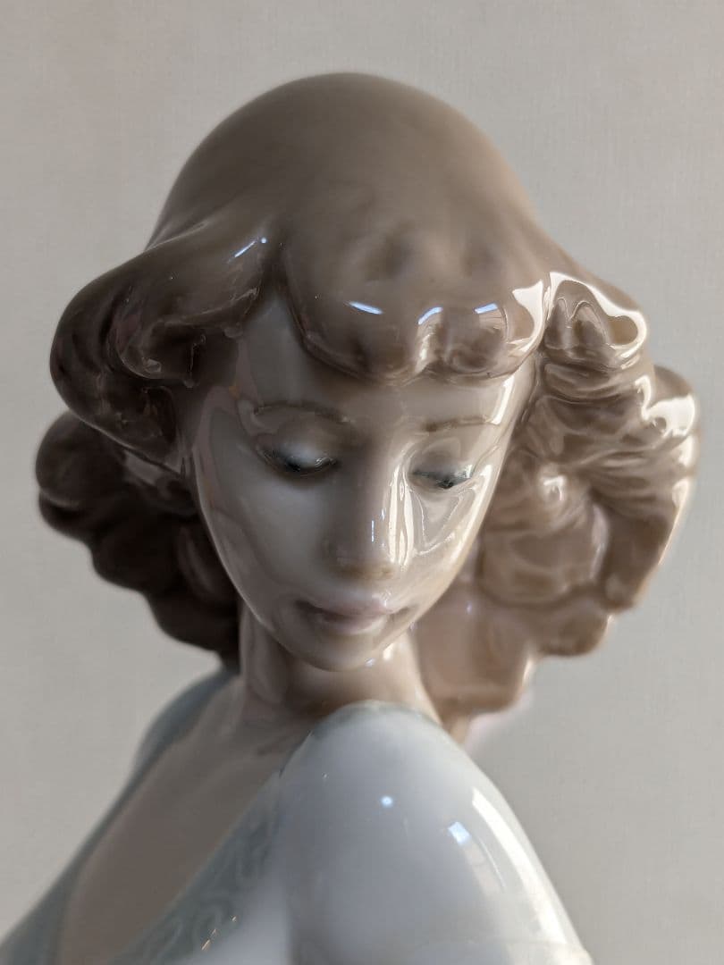 スペイン製 LLADRO リヤドロ 5898 春の輝き 置物