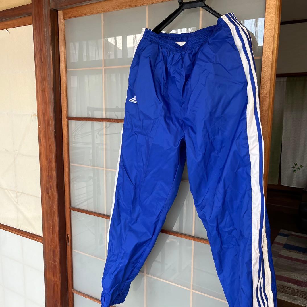 adidas 青 トラックパンツ ストライプ