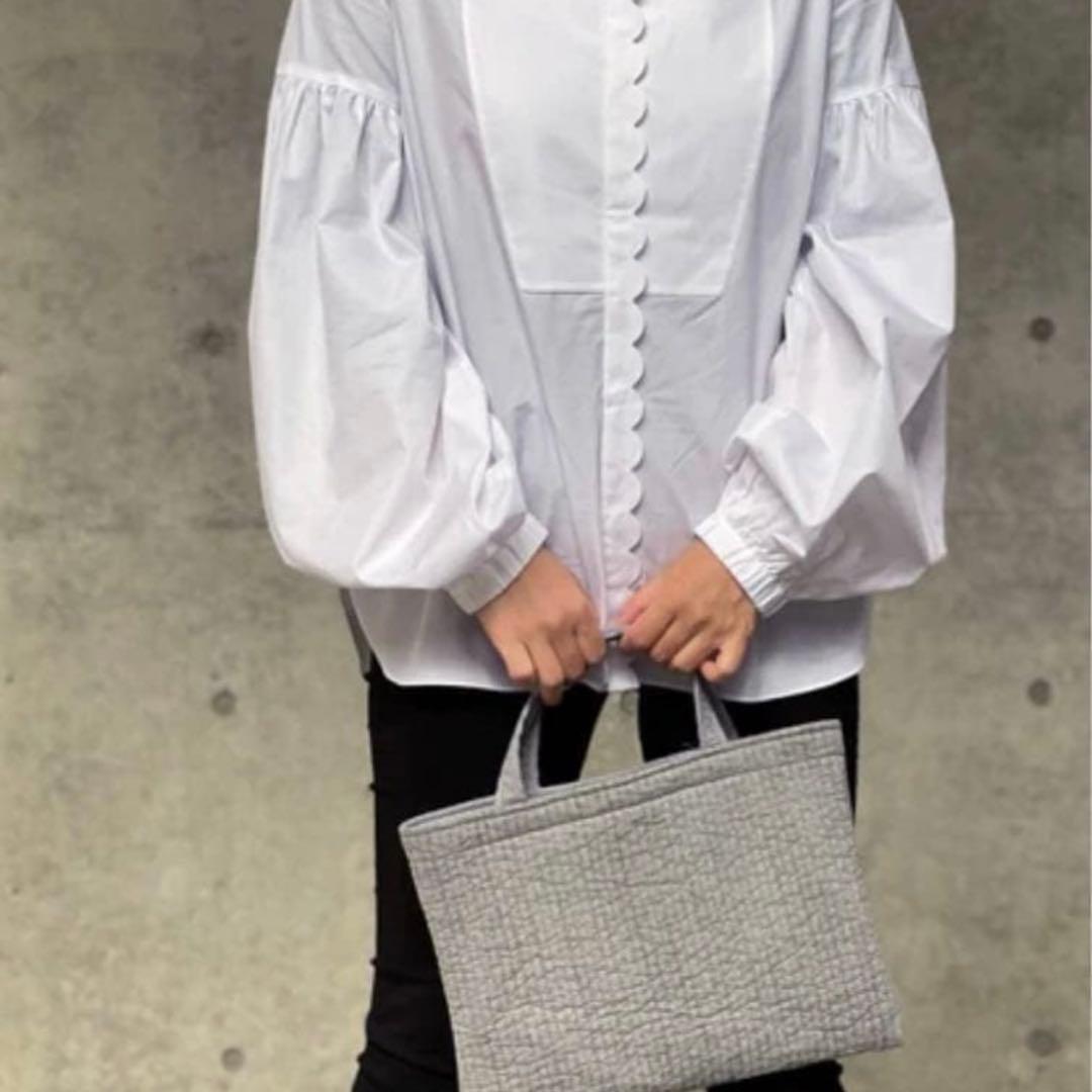 ケイナリタ　スカラップブラウス　38