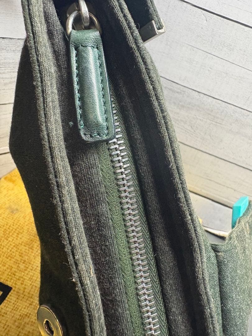 FENDI マンマバケットバッグ　グリーン