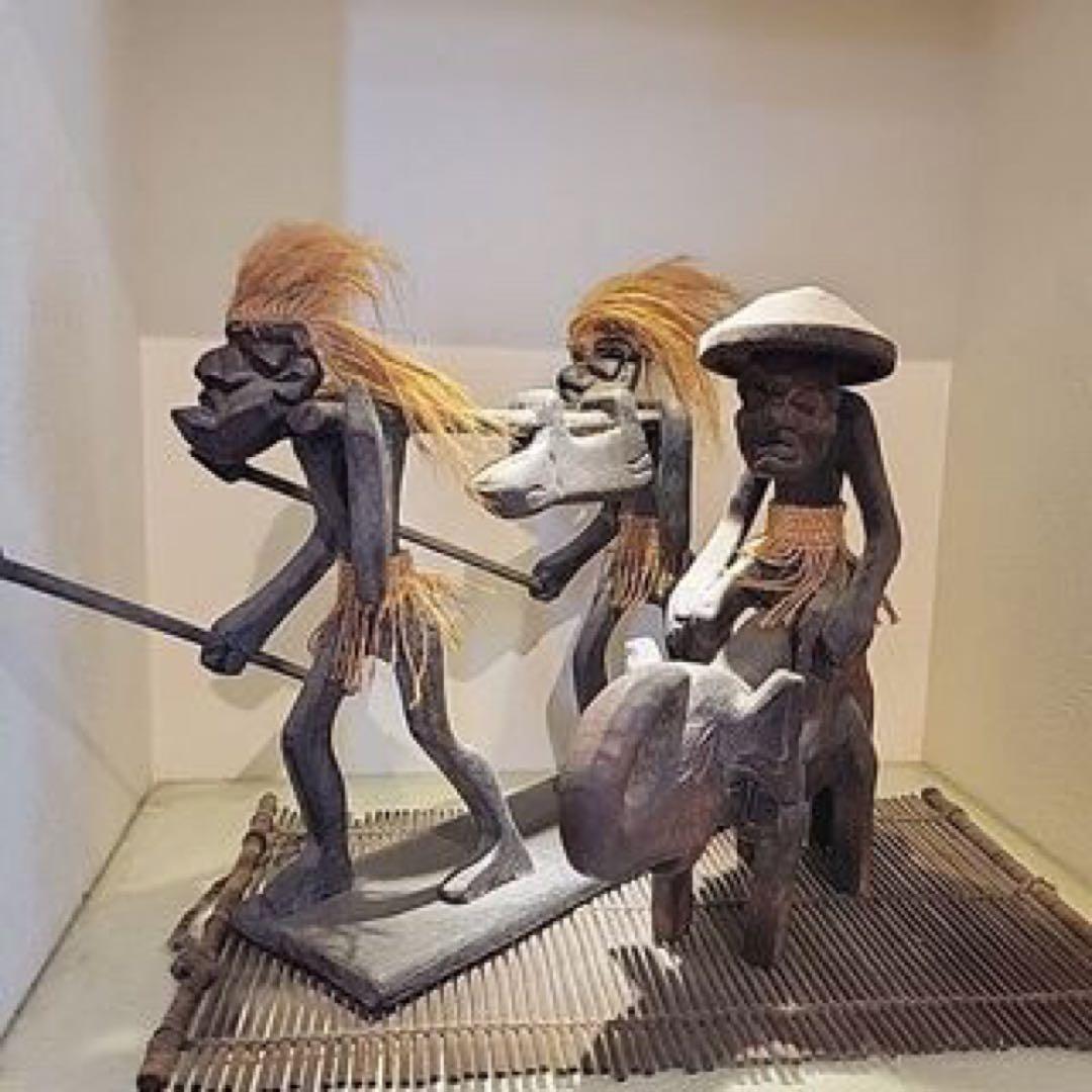 自分で土で作った小人です