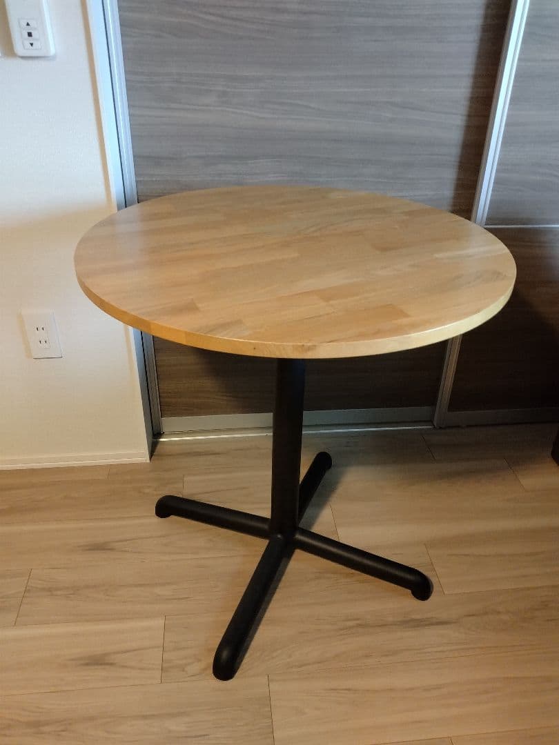 IKEA　STENSELE 　丸テーブル　※手渡しのみ