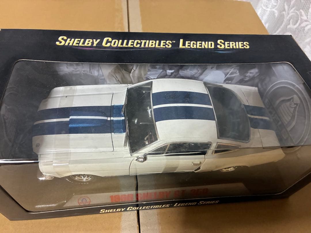 1966 Shelby GT350 ミニカー1/18