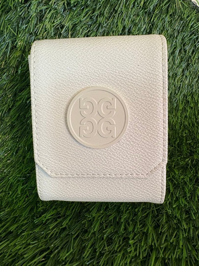 【超美品】G／FORE 距離計収納ケース ホワイト ゴルフアクセサリー 合成皮革