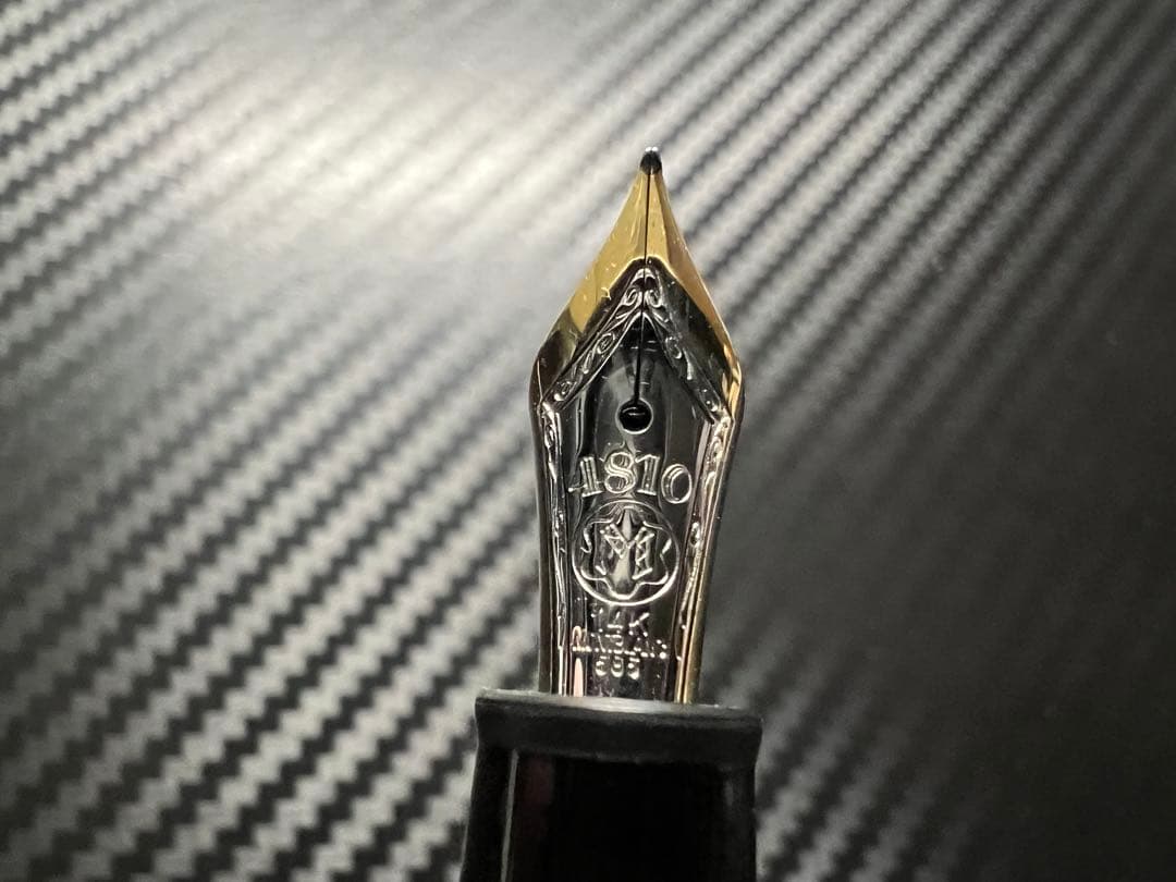 モンブラン マイスターシュテュック P145 万年筆 プラチナライン M 中字