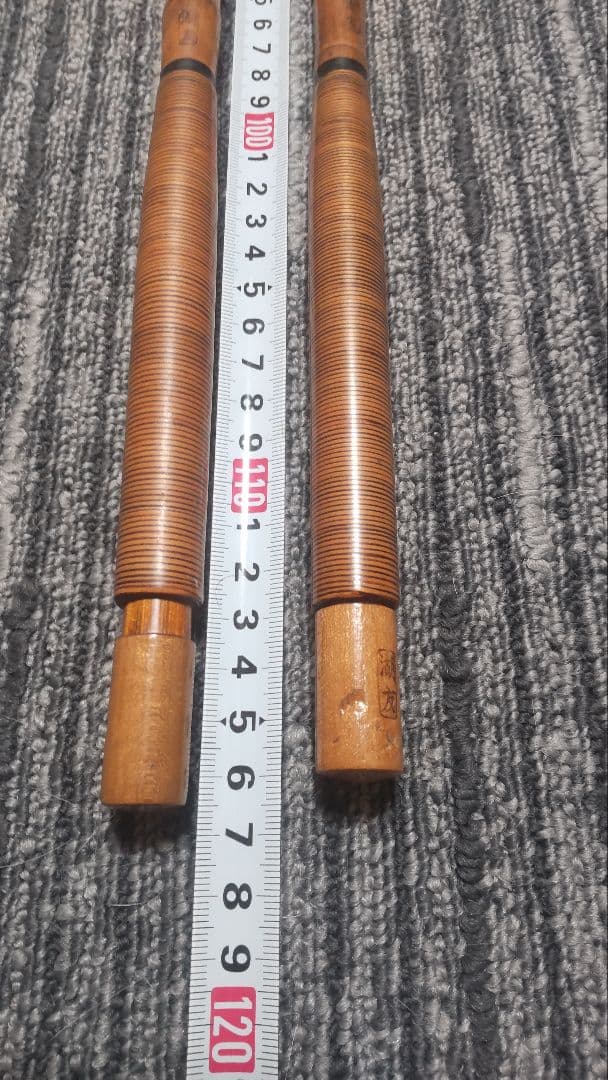 竿掛け・玉の柄　湖友