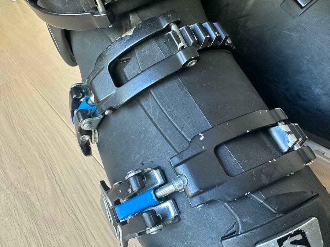 サロモン XPRO 26-26.5 フレックス100 スキー靴　スキーブーツ