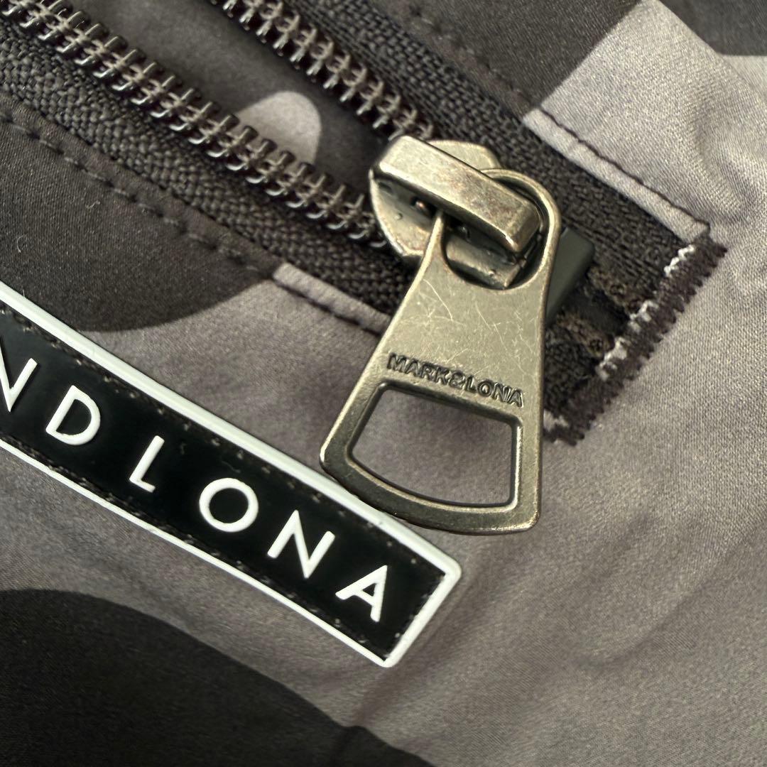 現行タグ　防寒　蓄熱　裏地付き　マーク&ロナ　ジョガーパンツ　M〜L相当　総柄