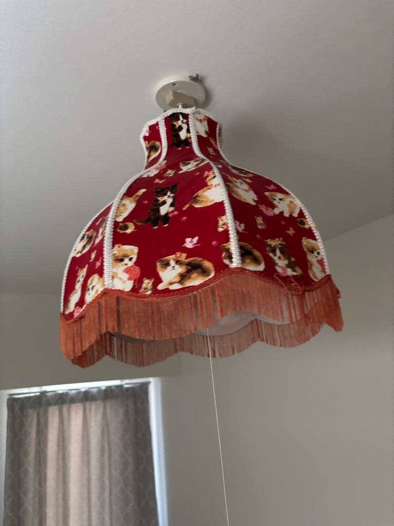 猫柄 赤いランプシェード 引掛けシーリング用
