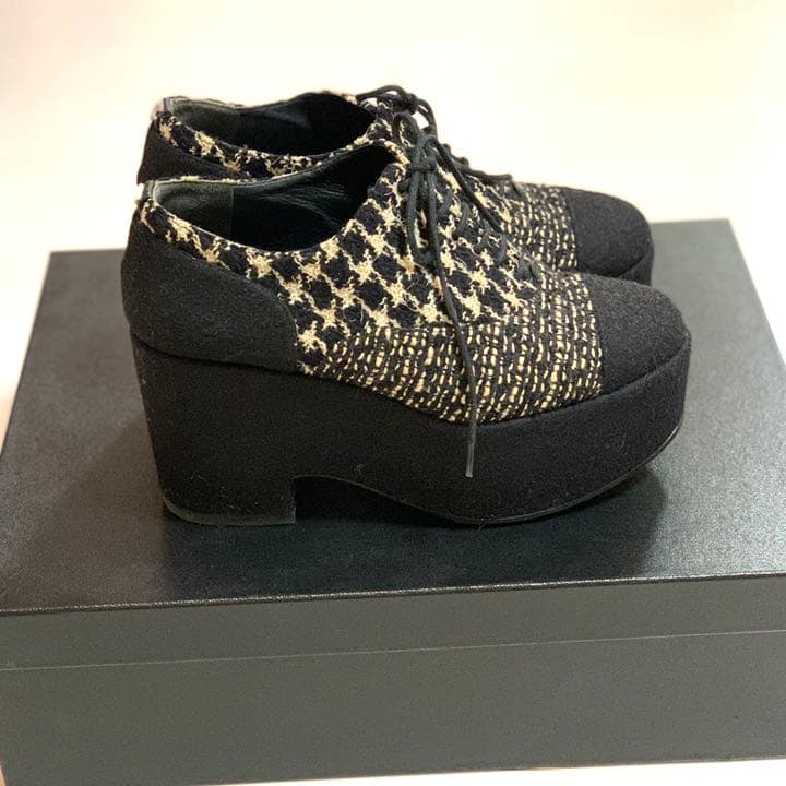 CHANELシャネルの厚底シューズ　スニーカー23.5㎝