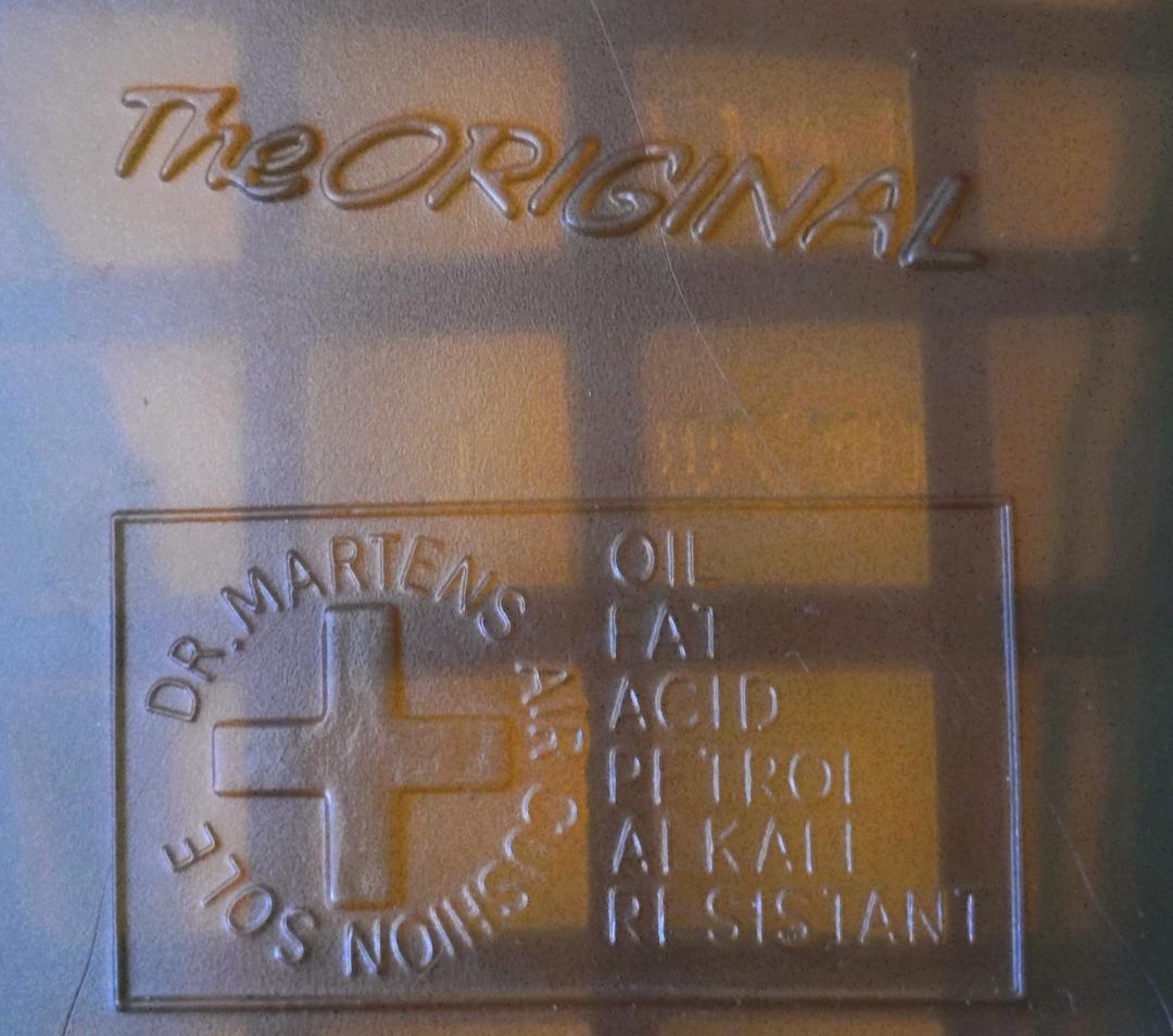 ☆美品☆　Dr. Martens 　スリーホール　黒レースアップ靴