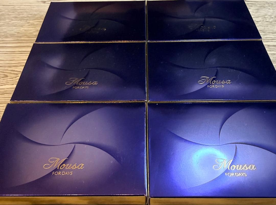 フォーデイズ　ムーサ モイスチュア パウダーファンデーション ナチュラル 6個