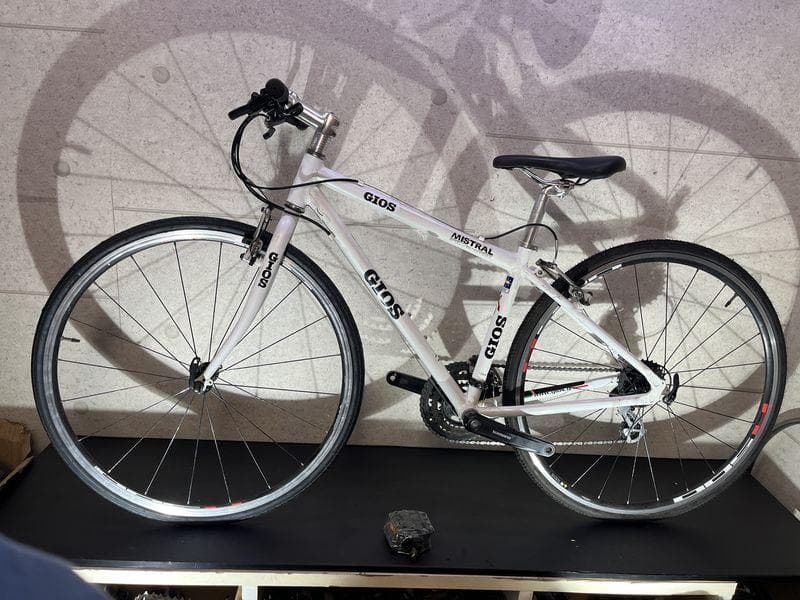 GIOS MISTRAL 700c ジオス　クロスバイク　ホワイト 2015