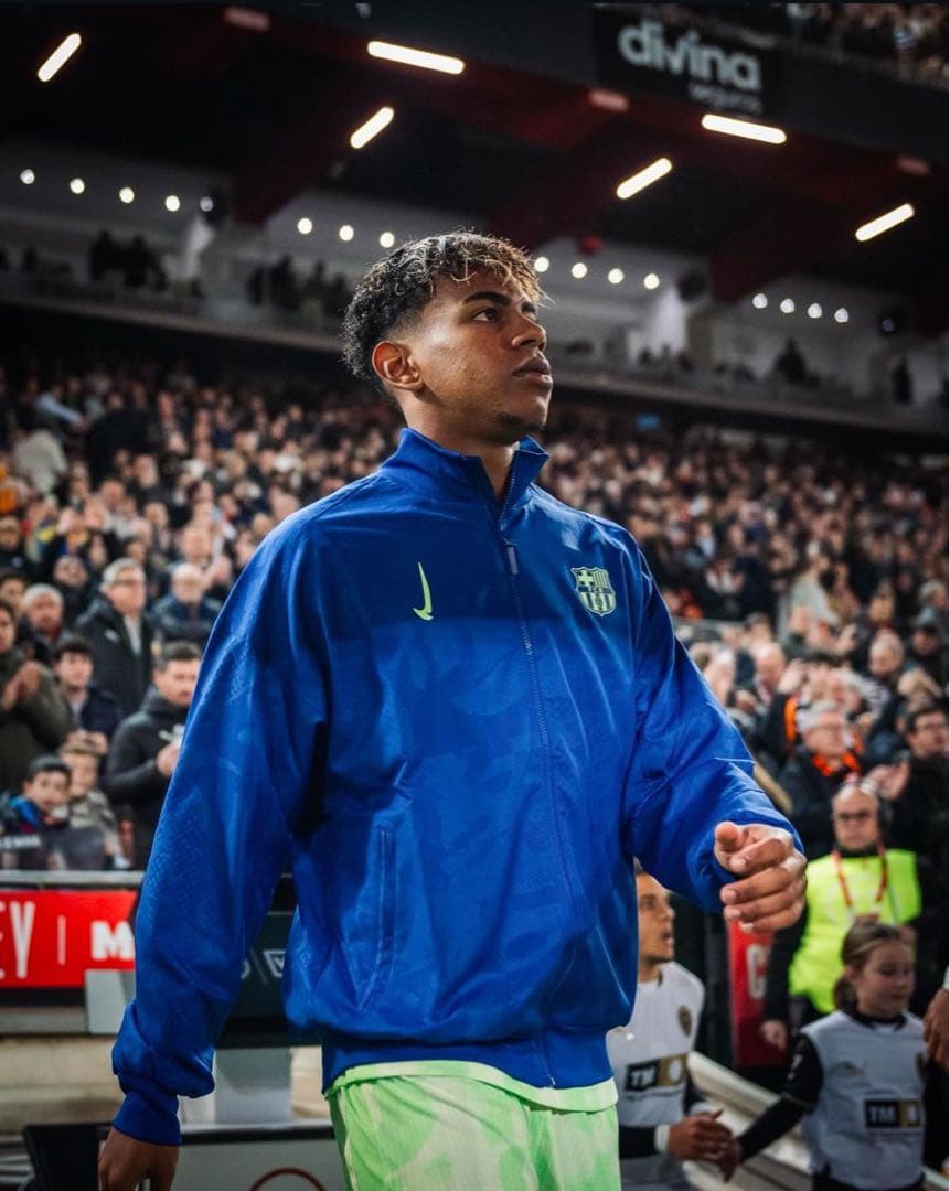 NIKE バルセロナ　アンセムジャケット