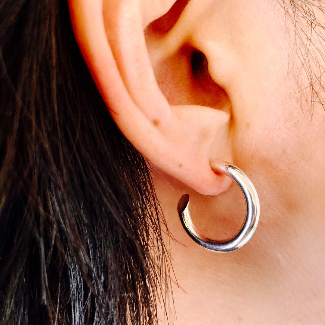 左2 新品 【 3mm×21mm 】両耳用 シルバー925 フープピアス