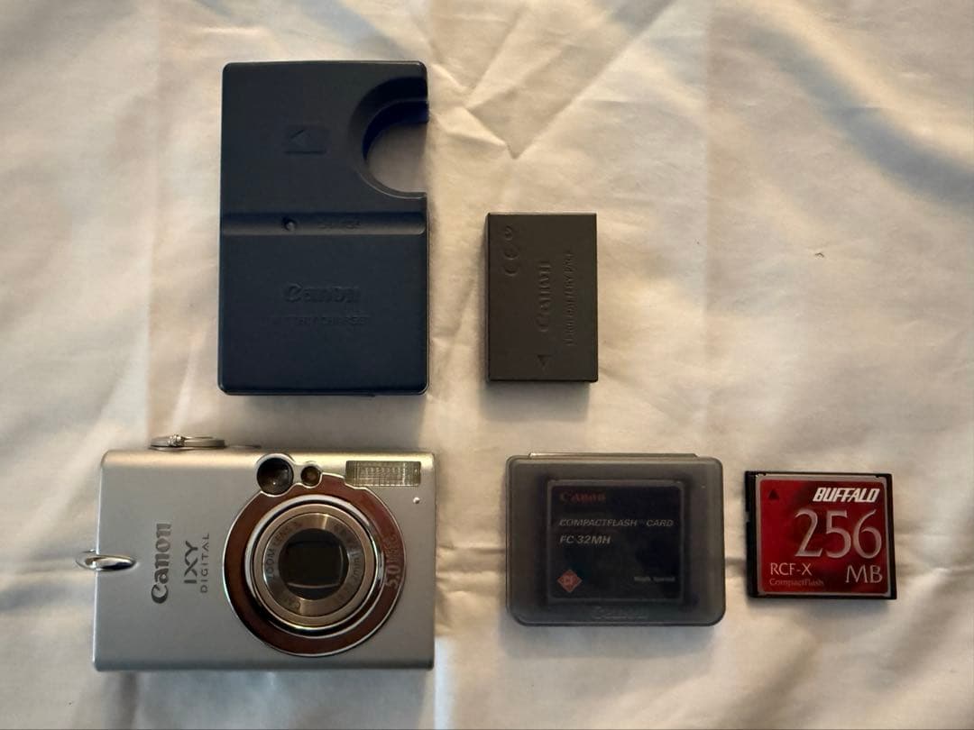 デジタルカメラ Canon IXY DIGITAL 500
