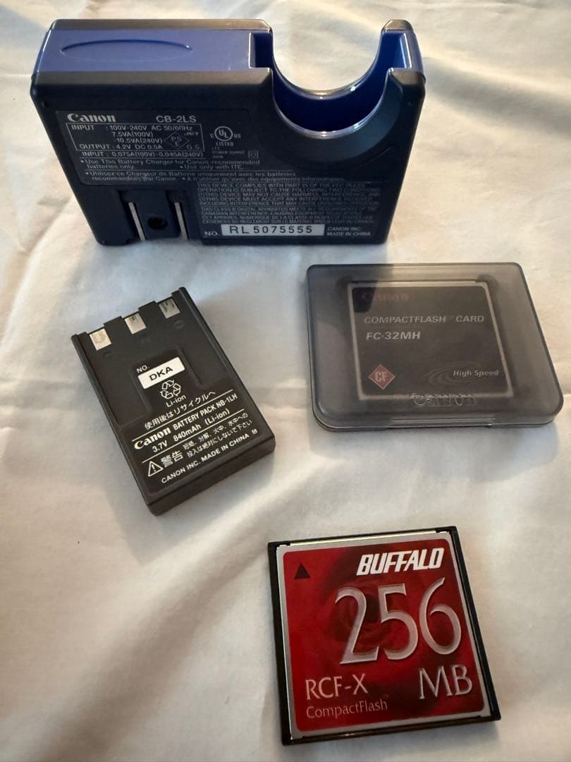 デジタルカメラ Canon IXY DIGITAL 500