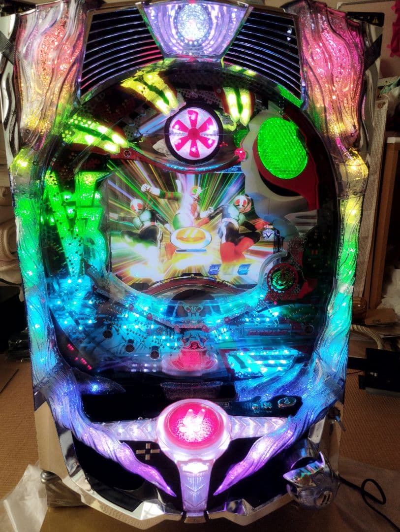 パチンコ仮面ライダー　V3 実機　 自動循環器内蔵　キャスター付き