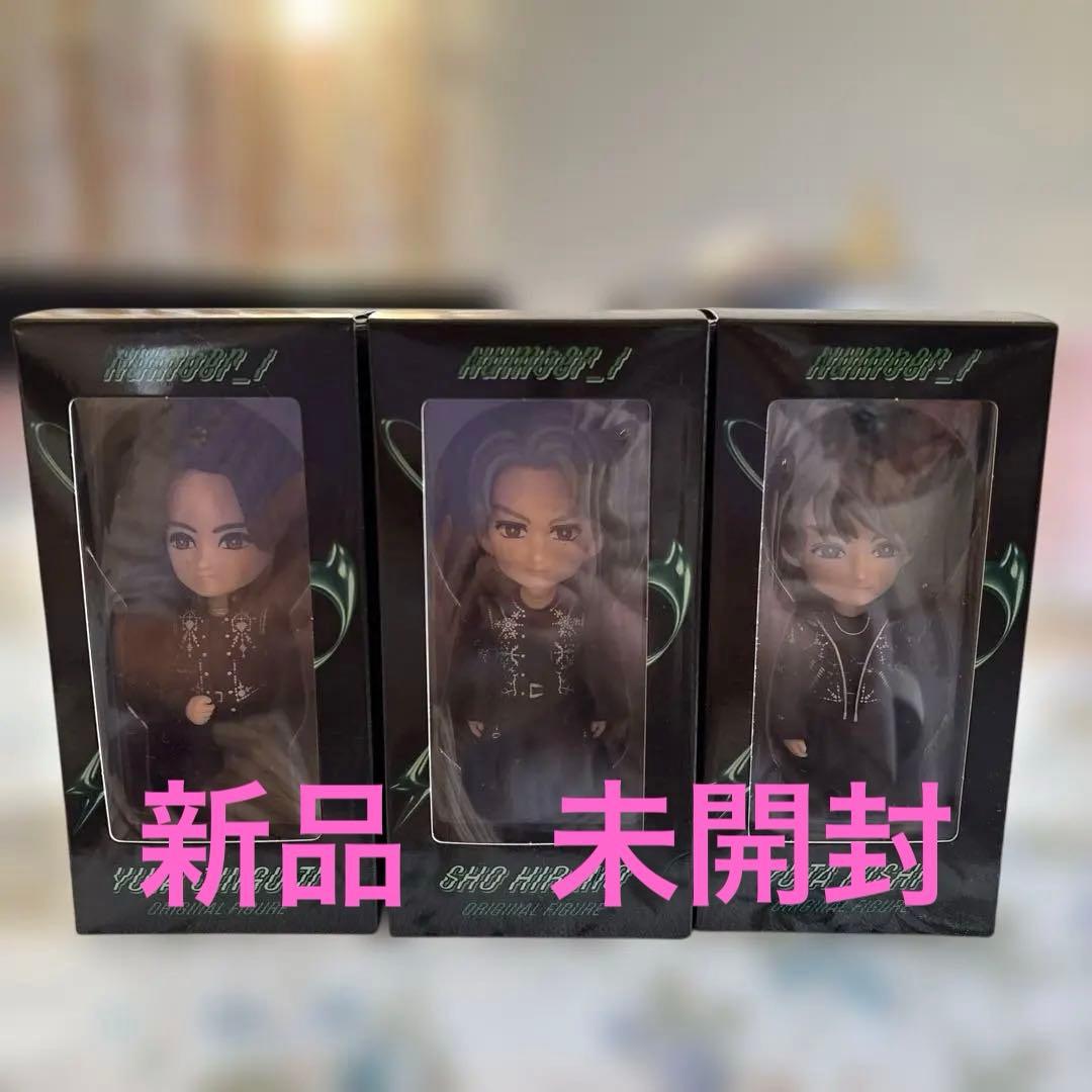 NUMBE R_i３人セットです