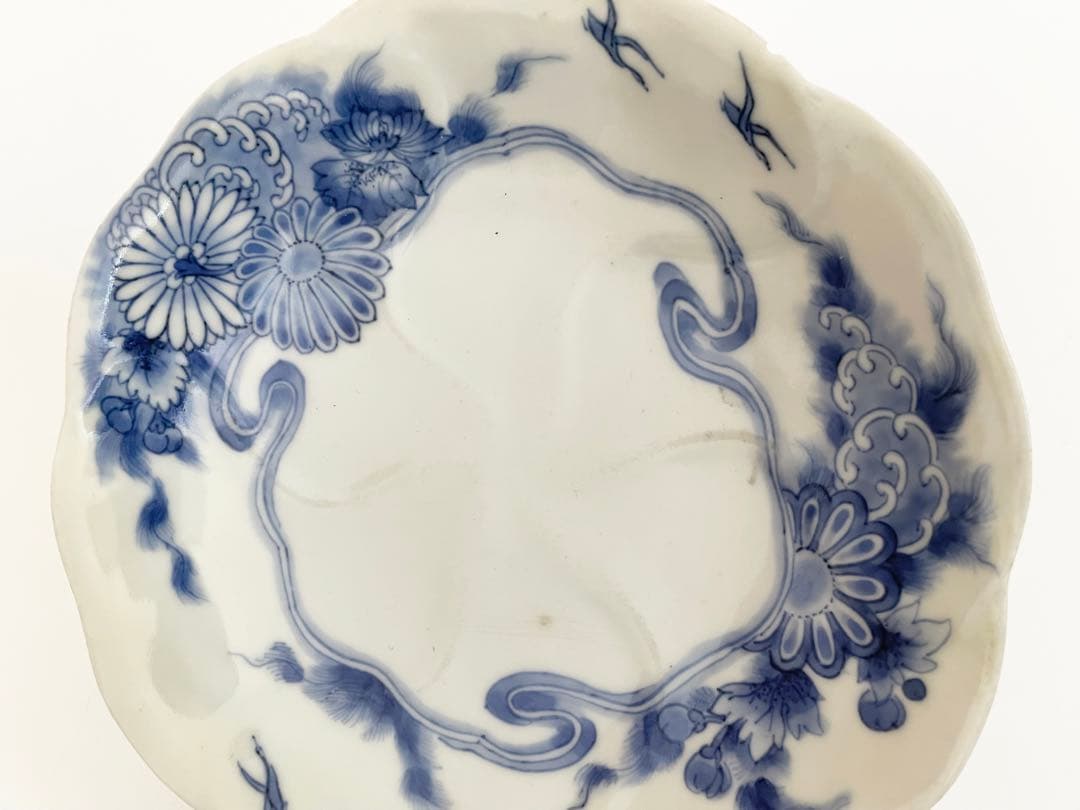 #1骨董　アンティーク　藍柿右衛門　染付　菊雲鶴文様　輪花皿　高脚皿　古伊万里