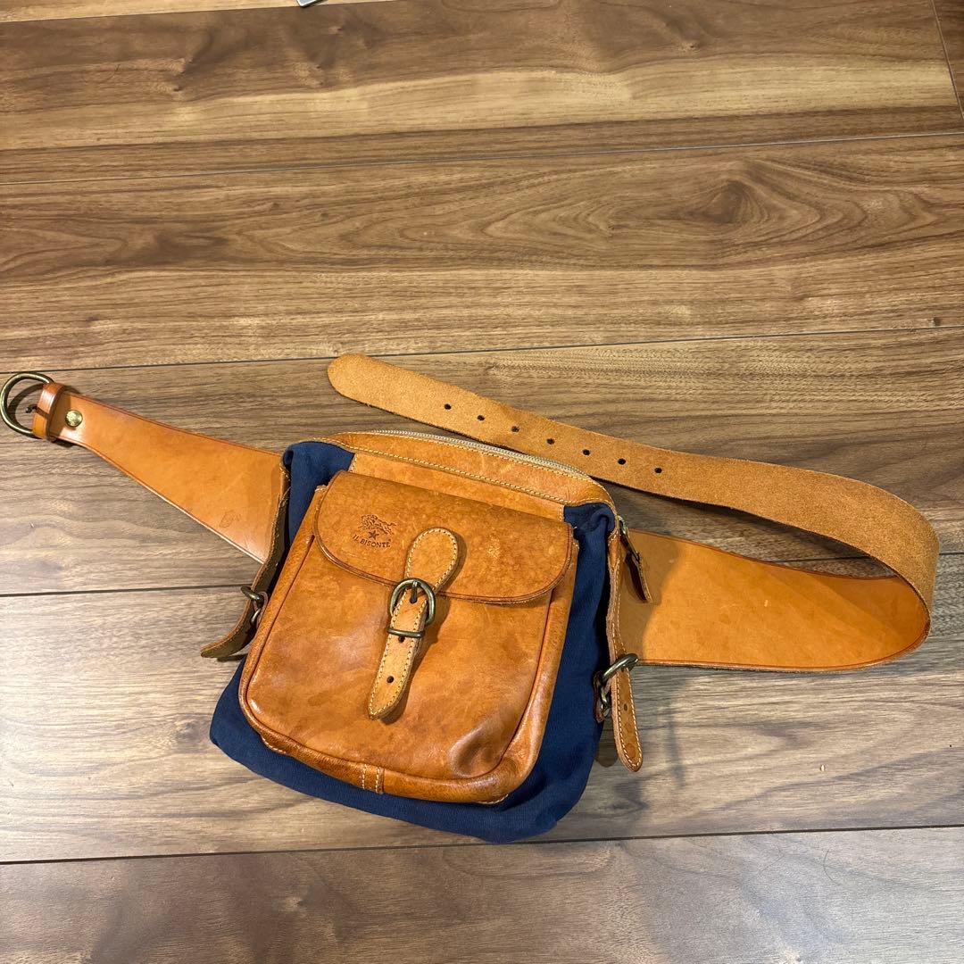 【美品】イルビゾンテ レザー 本革製 ウエストバッグ イタリア製