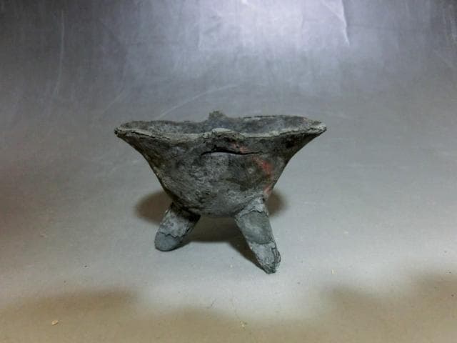 酒器■立ち盃 三つ足 発掘品 古金属 青銅 祭祀品 副葬品 猪口 時代物 骨董■