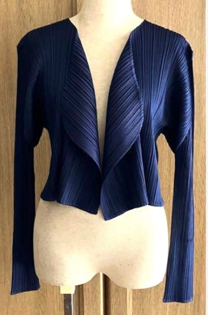 【美品】プリーツプリーズ　ショート丈　カーディガン　ネイビー3