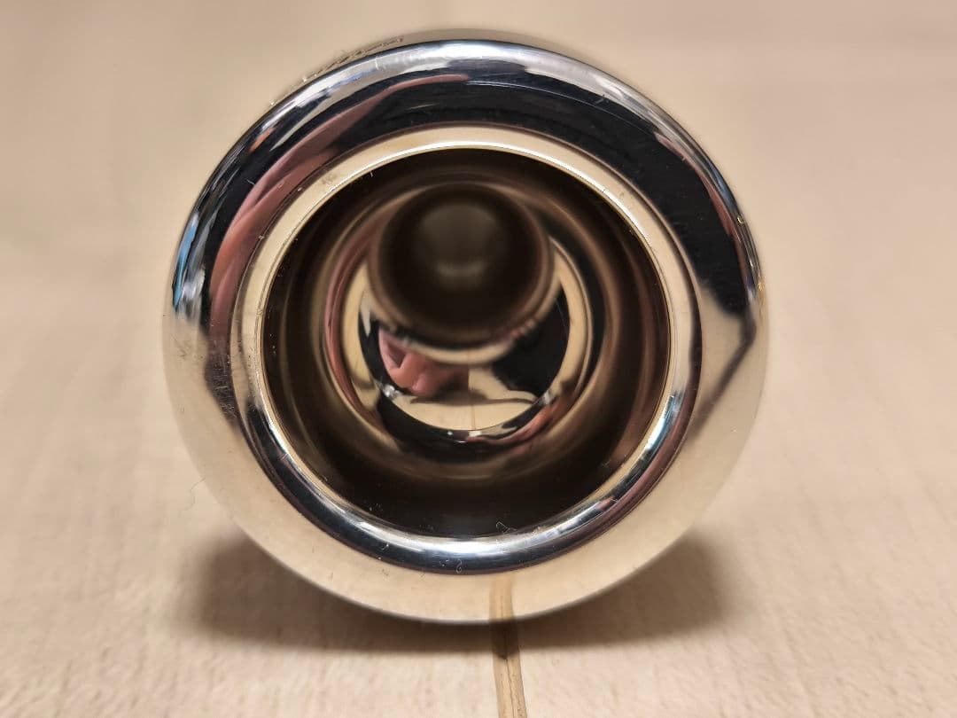 ウィリーズ アポロ APOLLO 595D J トロンボーンマウスピース 太管