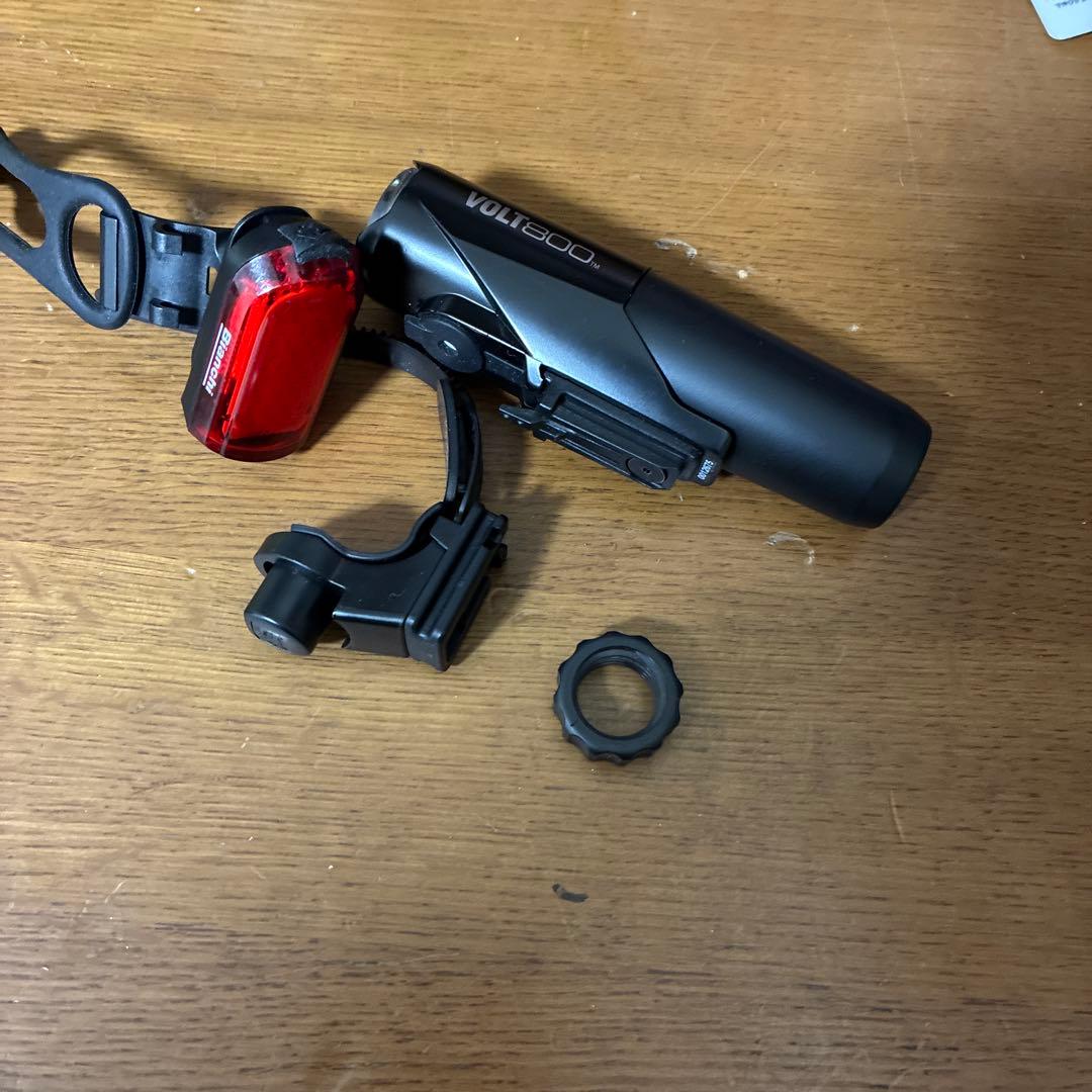 美品キャッツアイボルト800ルーメンビアンキテールライト