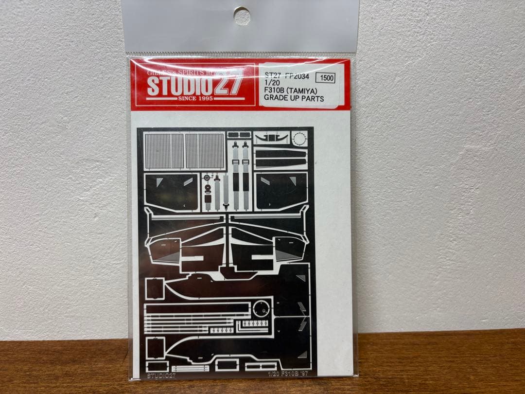 タミヤ 1/20 フェラーリ F310B スポンサーデカール、エッチングパーツ付