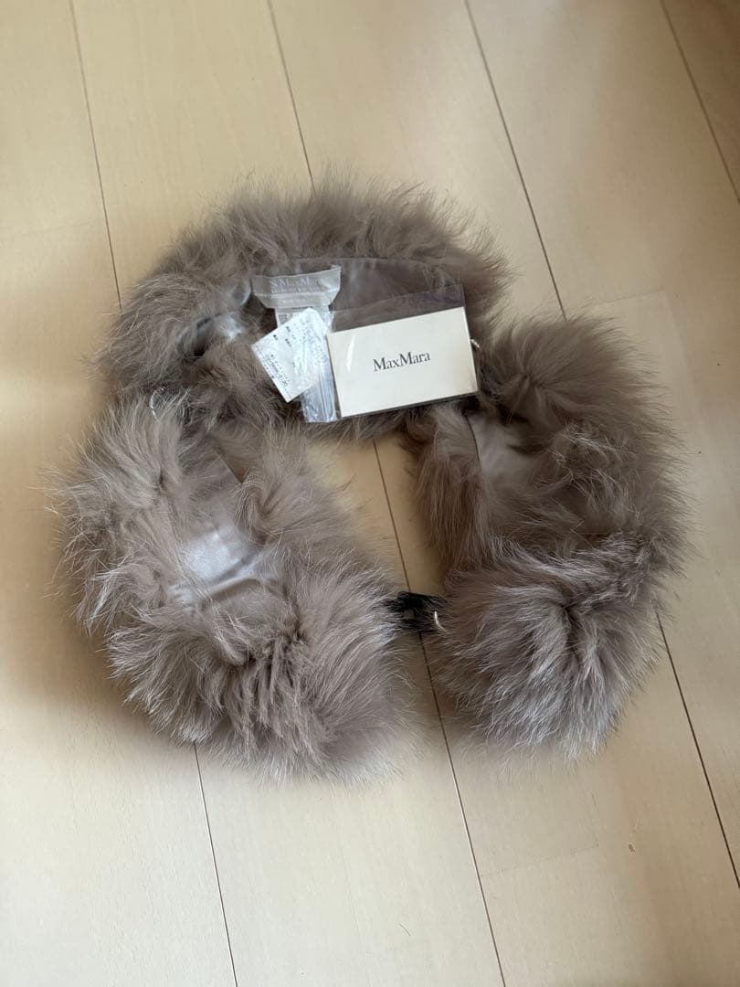 新品 エス マックスマーラー フォックス ファー スヌード ネックウォーマー