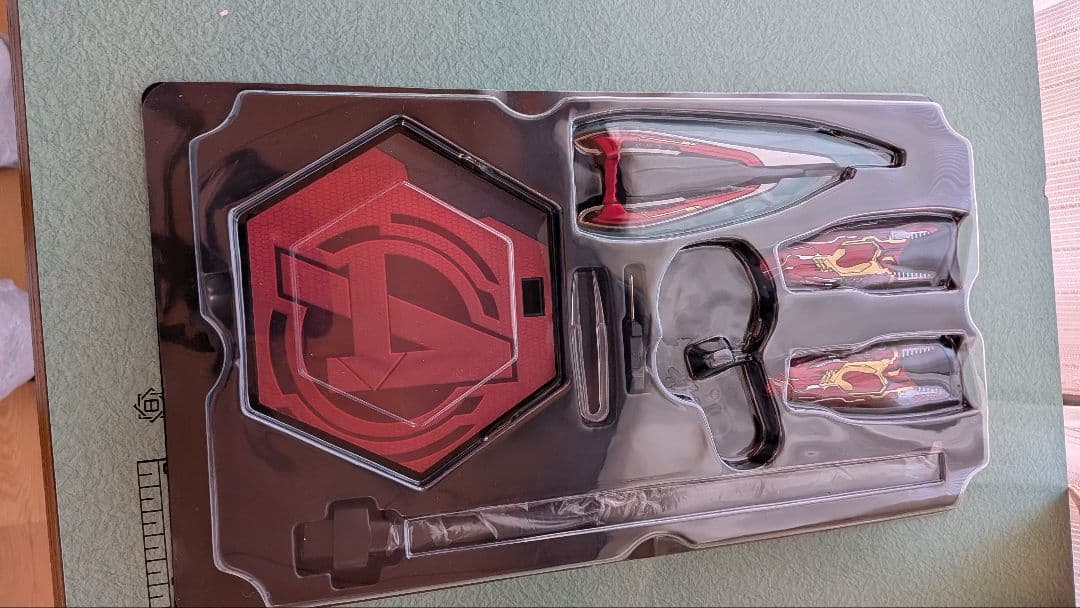 ホットトイズ Hottoys アイアンマン マーク80