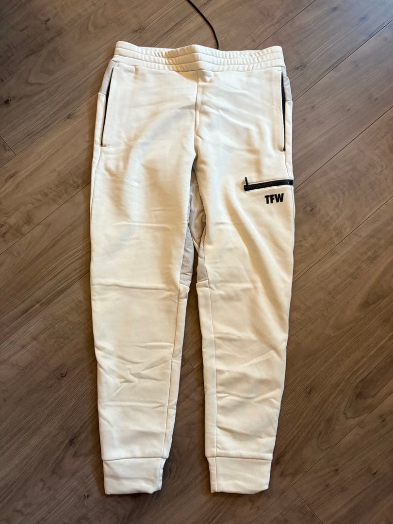 TFW49 cardboard 裏起毛 スウェット L