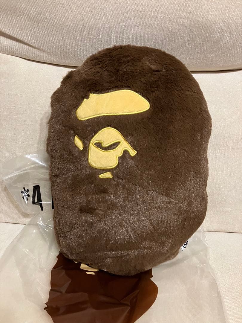 新品未使用 A BATHING APE クッションとキーホルダーセット