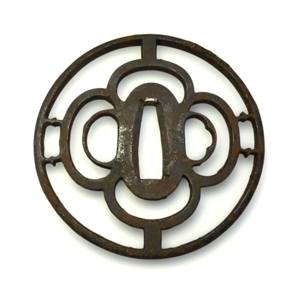 c6 四方八方透鐔　雁透　赤坂？　鉄地