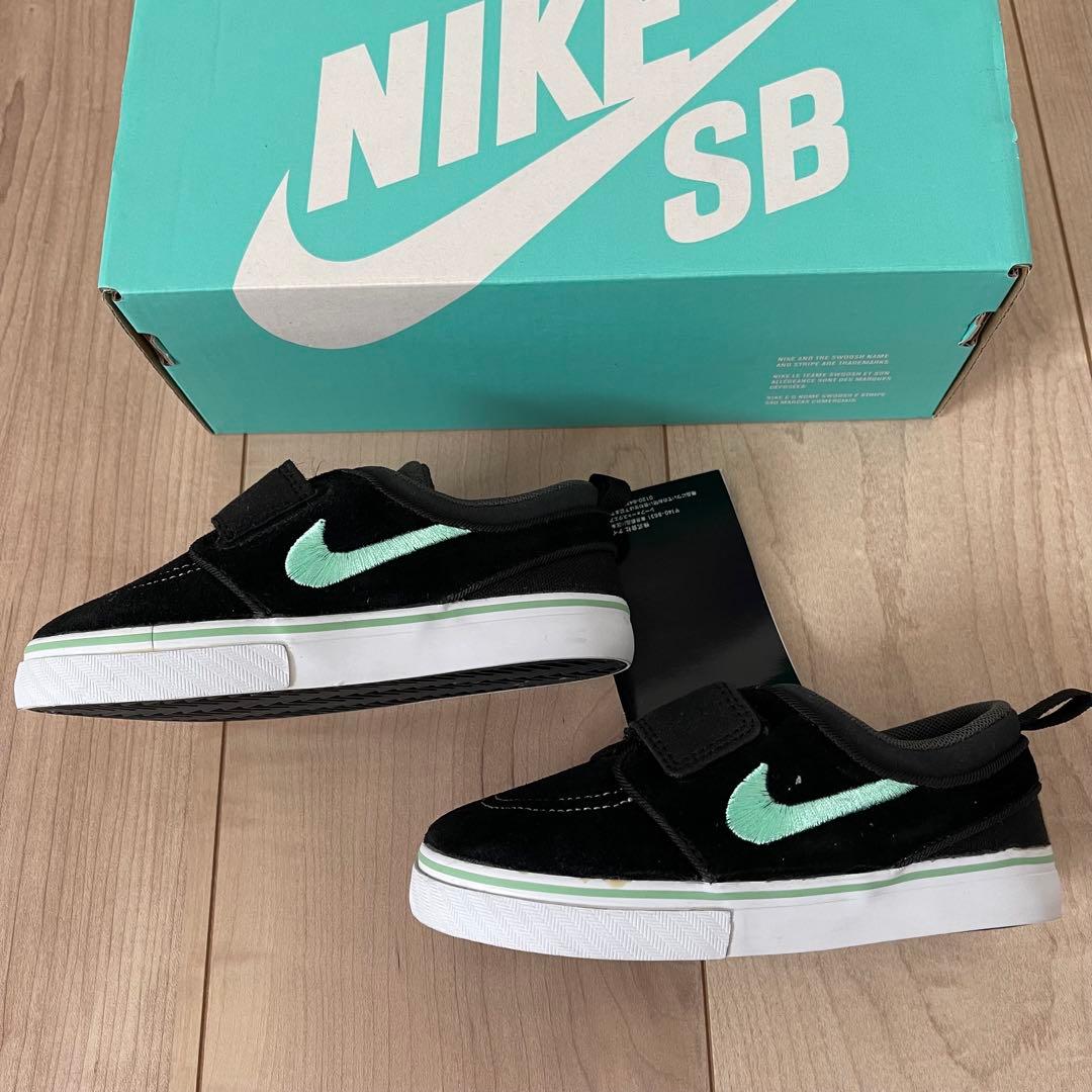 新品・未使用品！NIKE SB キッズシューズ サイズ15cm