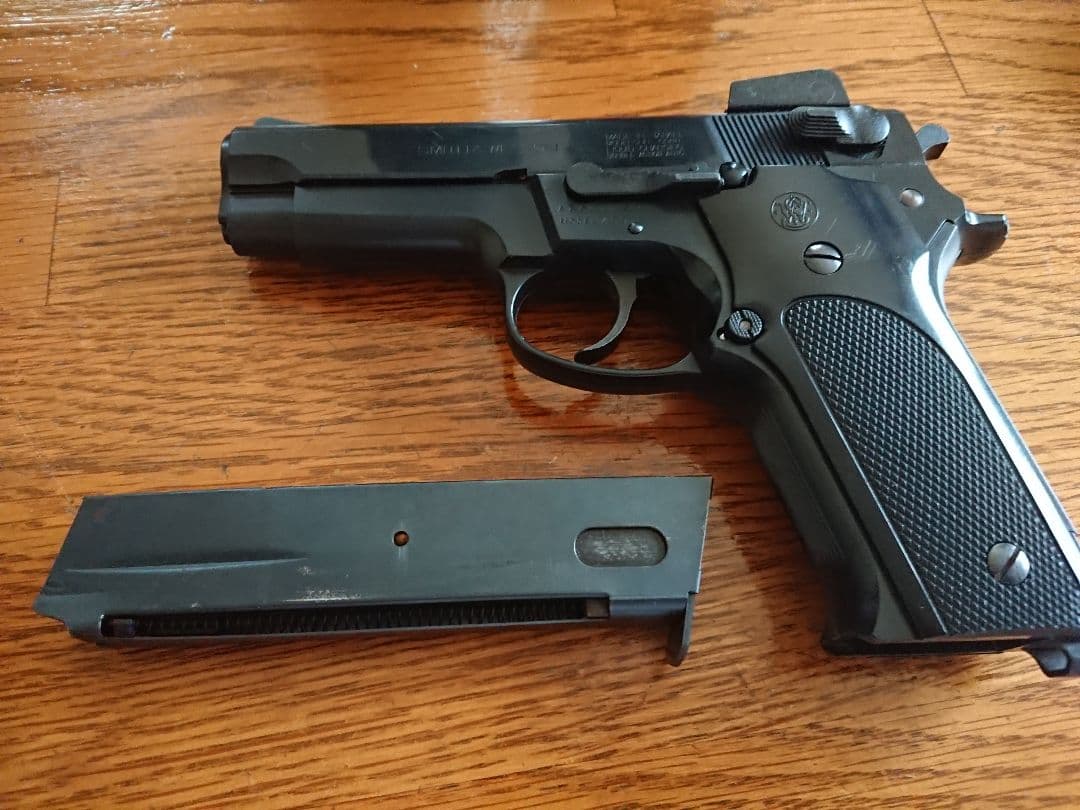 ピストル東京マルイ稼働品