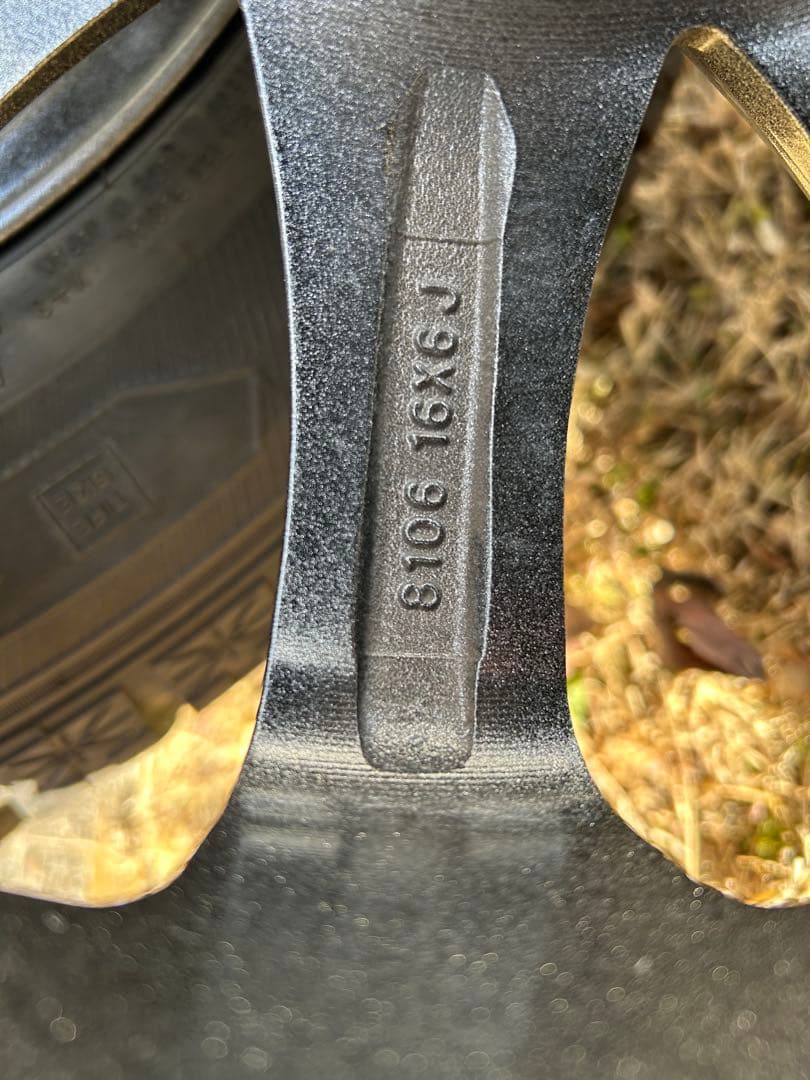 トヨタ・ライズ・ロッキースタッドレスタイヤホイールセット