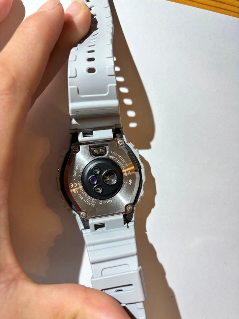 後継現行品G-SHOCK DW-H5600MB メタルベゼル 心拍計搭載