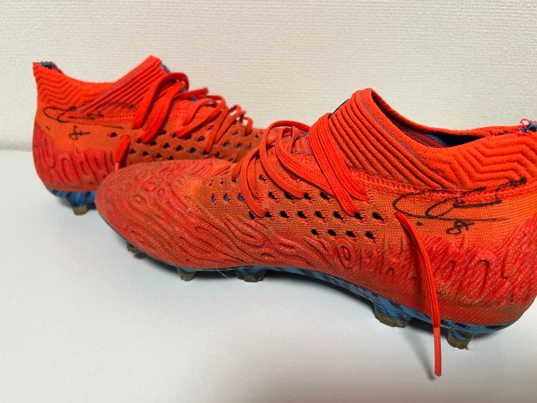 小野瀬康介選手　サイン入りサッカースパイク