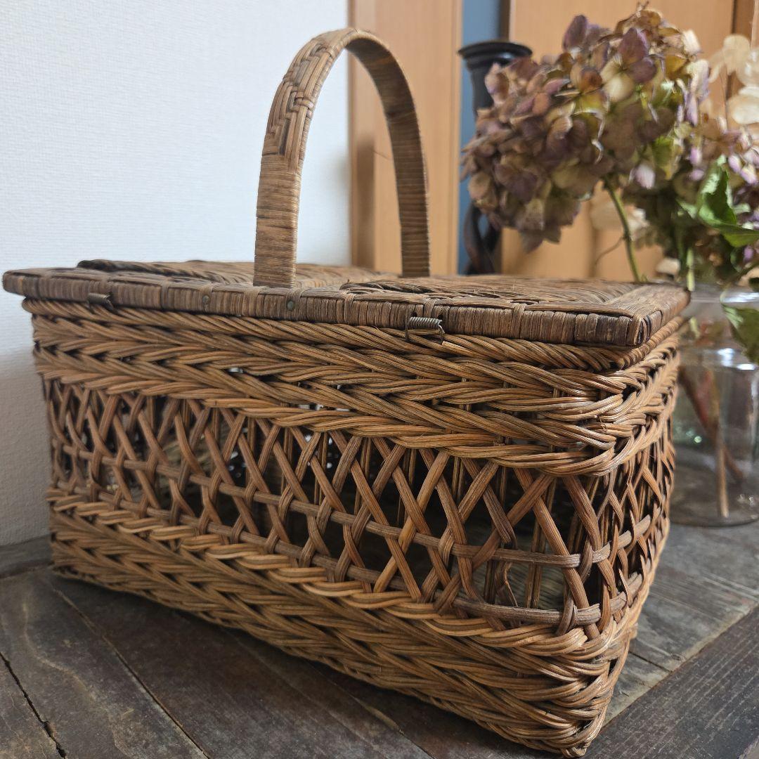 アンティーク　カゴ　パニエ　蓋付きバスケット　かご　籠