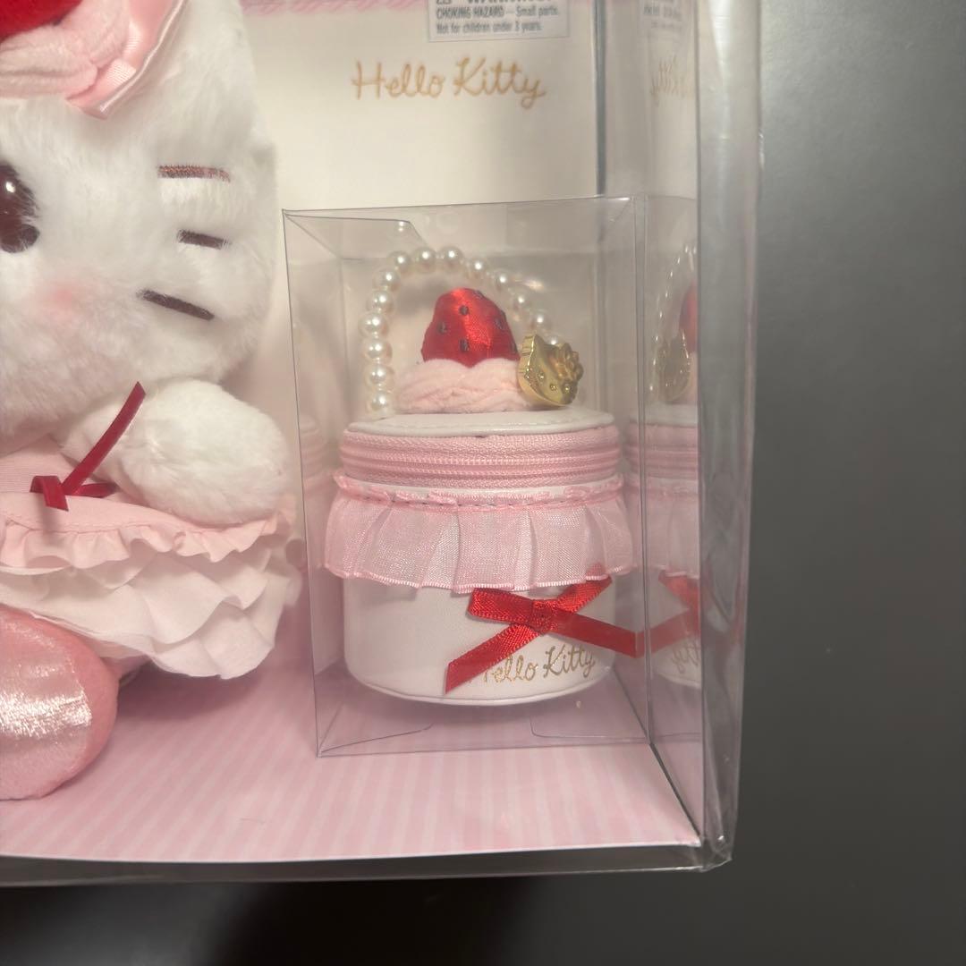 サンリオ ハローキティ いちごホイップケーキ ぬいぐるみアクセサリーケース