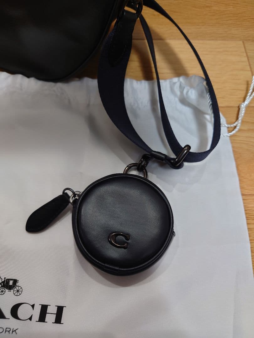 COACH ホール ソフト スリング バッグ　ラウンドポーチ付き