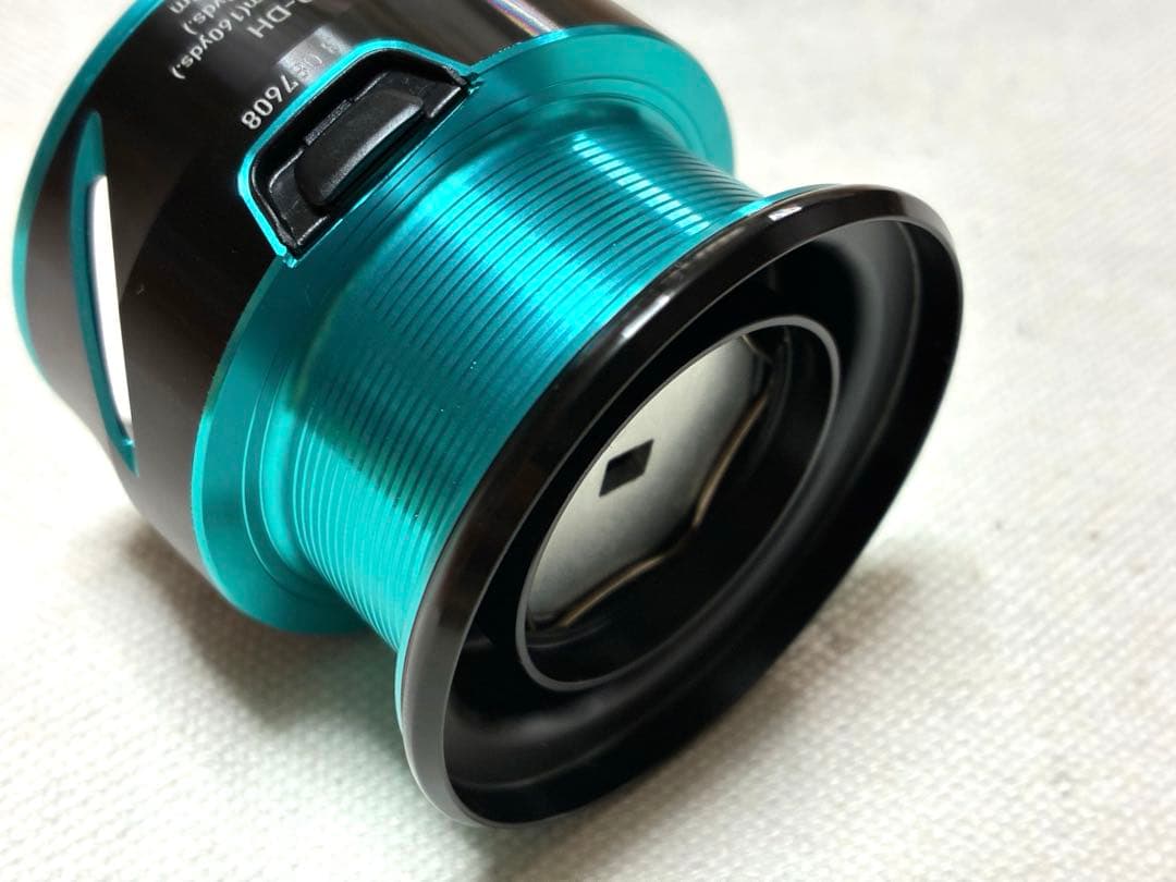 【極美品】Daiwaリール21EME AIR LT2500-DH【純正スプール】