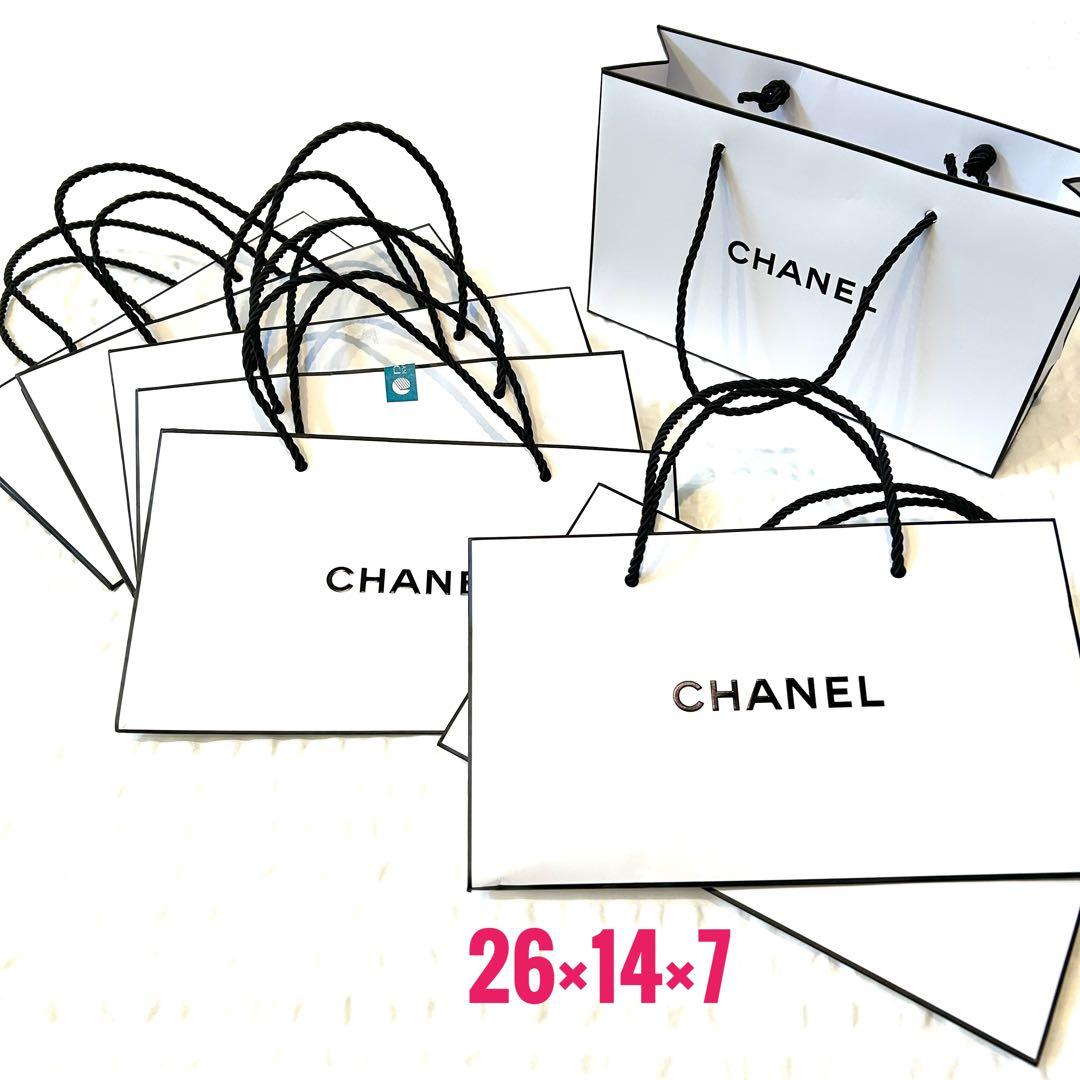 シャネル　おまとめ50点　ギフトボックス　ショッパー　財布　アクセサリー　コスメ