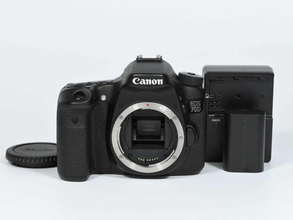 【美品】 キヤノン　Canon EOS 70D ボディ 《ショット数3971》
