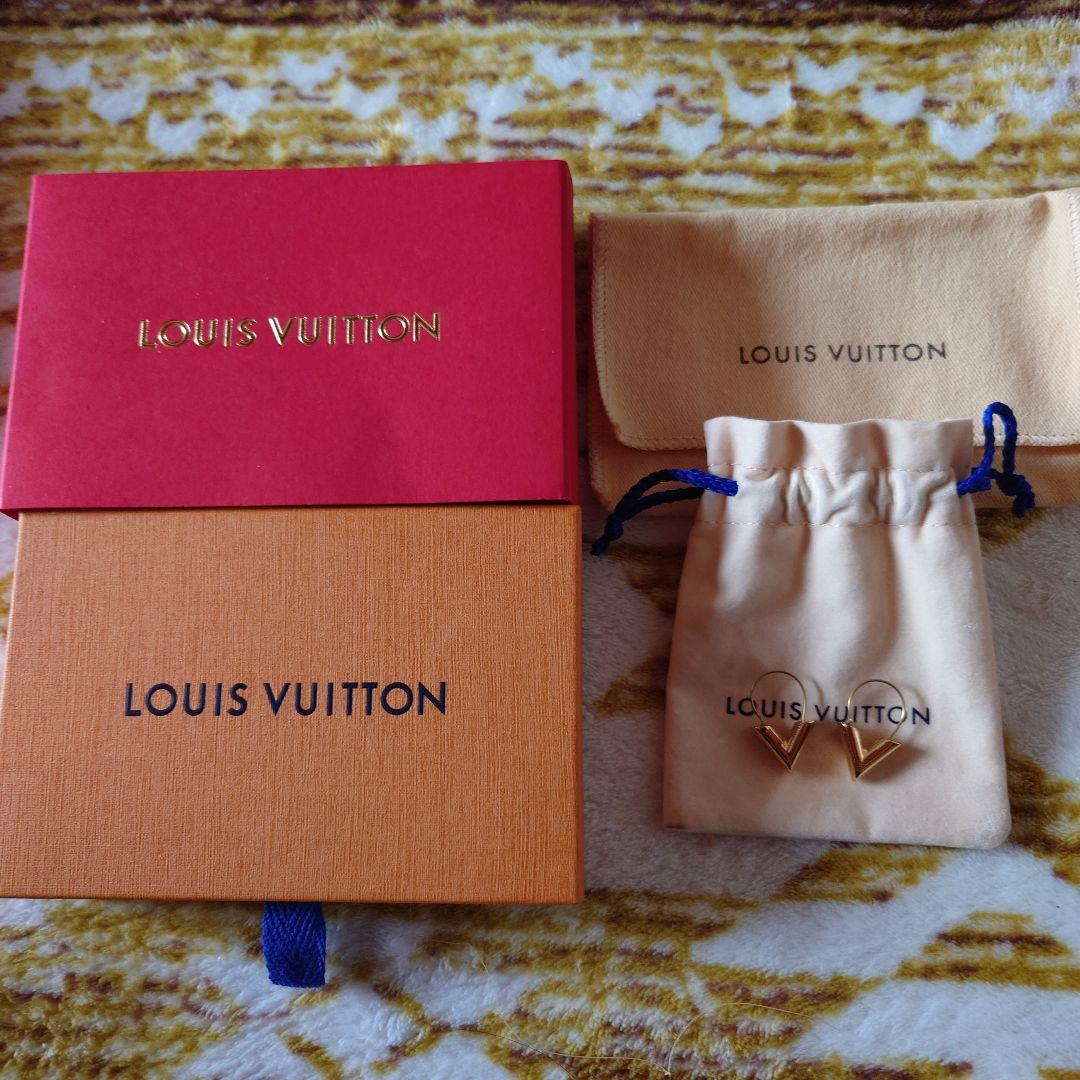 ルイビィトンピアス　エッセンシャルV　M61088 メタルゴールド