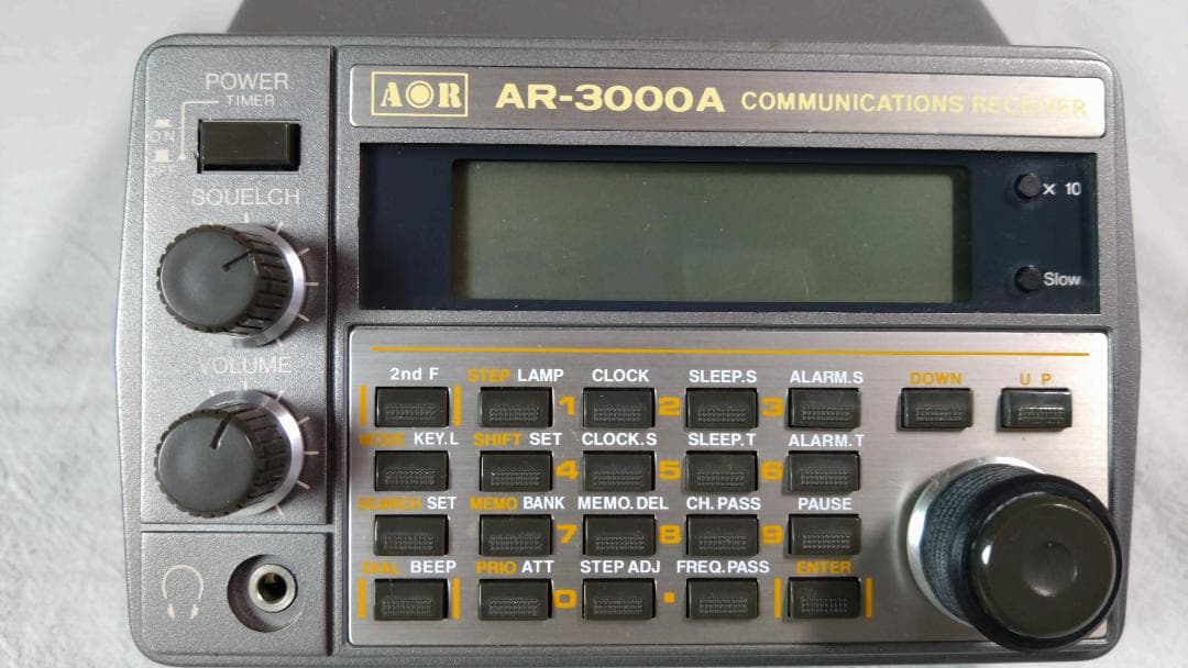 中古 AOR AR-3000A 広帯域受信機 内蔵電池交換 はんだ跡あり